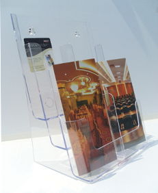 辦公桌上的精致伙伴 臺面資料架、名片盒與文體用品